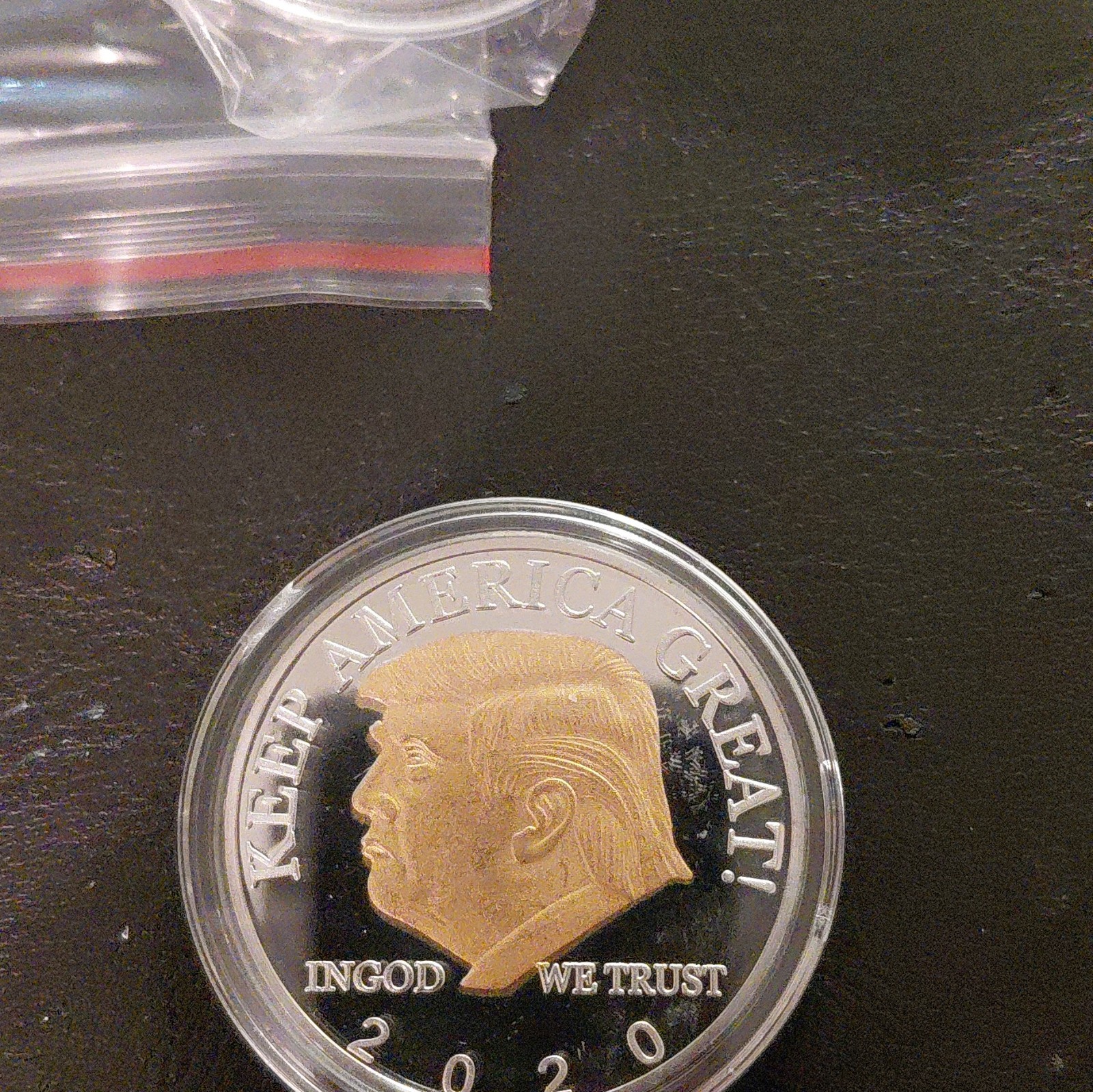 Donald Trump 2020 Commemorative Coin KEEP AMERICA GREAT! Politics USA