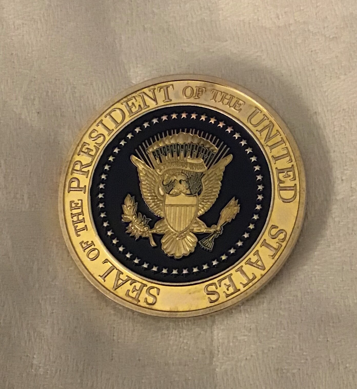 TRUMP CHALLENGE COIN GOLD PRESIDENT PHOTO USA FLAG REPUBLICAN MAGA GOP DONALD