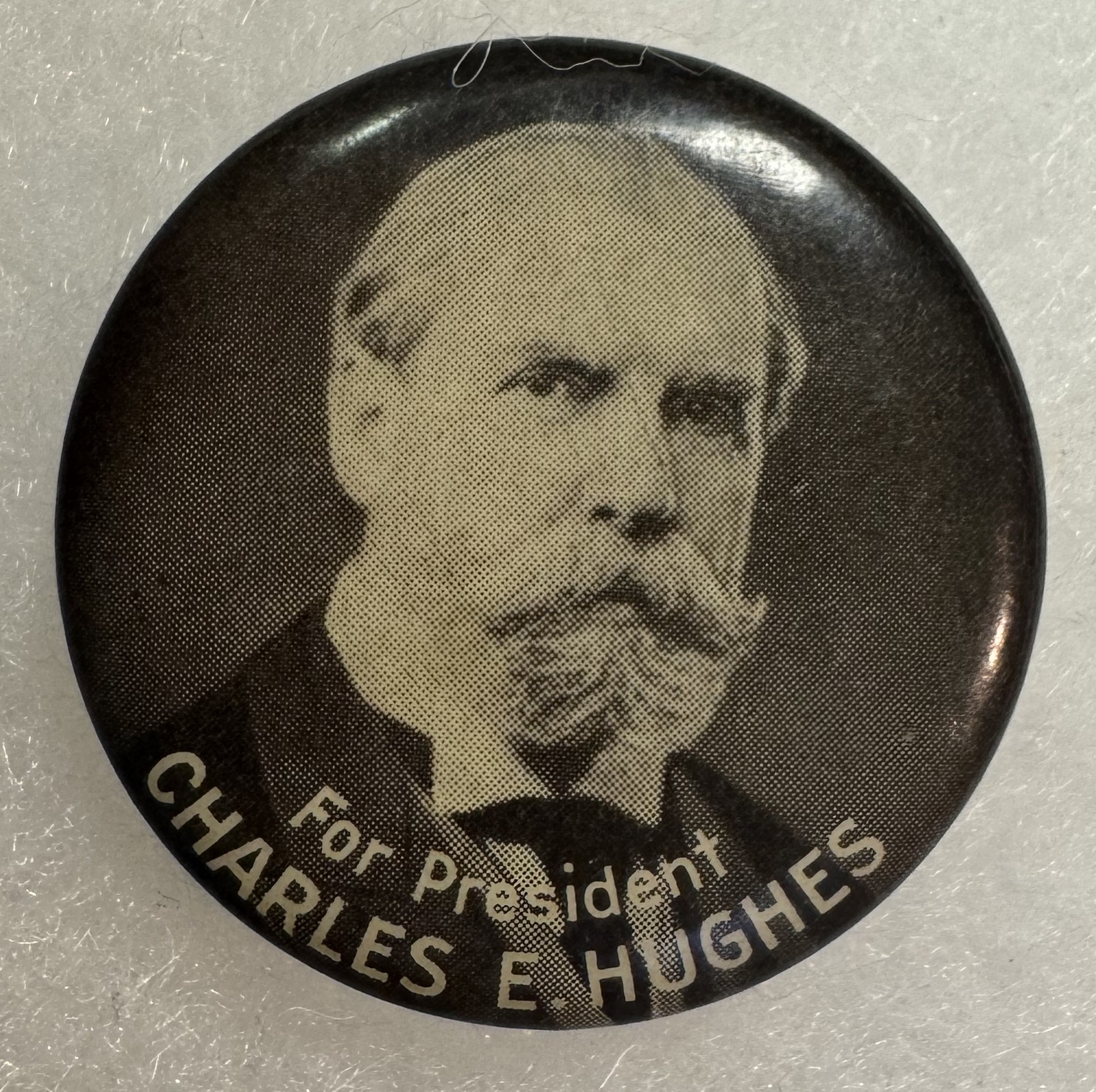 1916 CHARLES E HUGHES FOR PRESIDENT 1 1/4″ CAMPAIGN BUTTON-SCARCE SIZE/EXC COND!