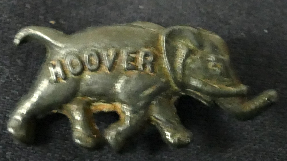1928 Herbert Hoover Running Elephant GOP Presidential Campaign Collar Button
