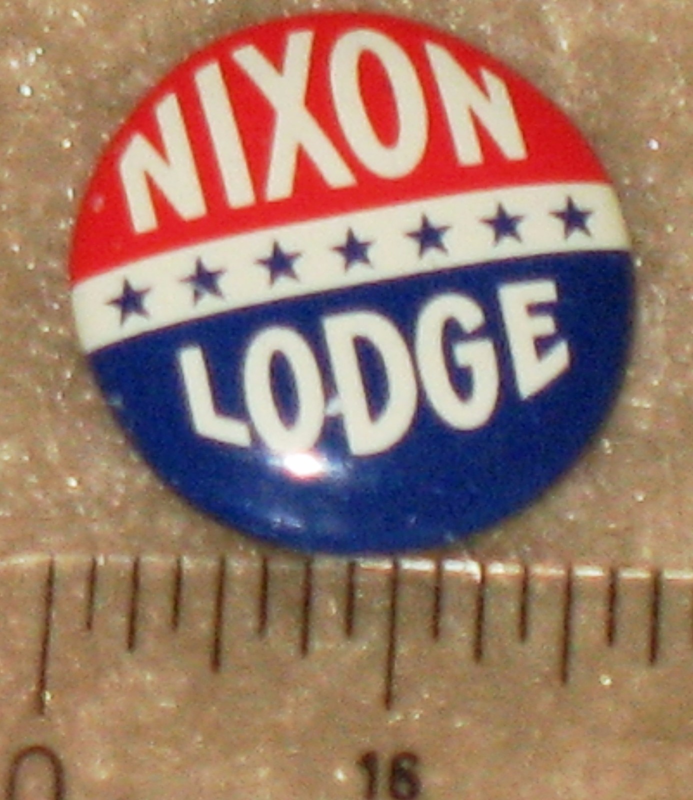 RARE 1960 NIXON LODGE RED WHITE AND BLUE FLAG DESIGN CAMPAIGN BUTTON SCARCE