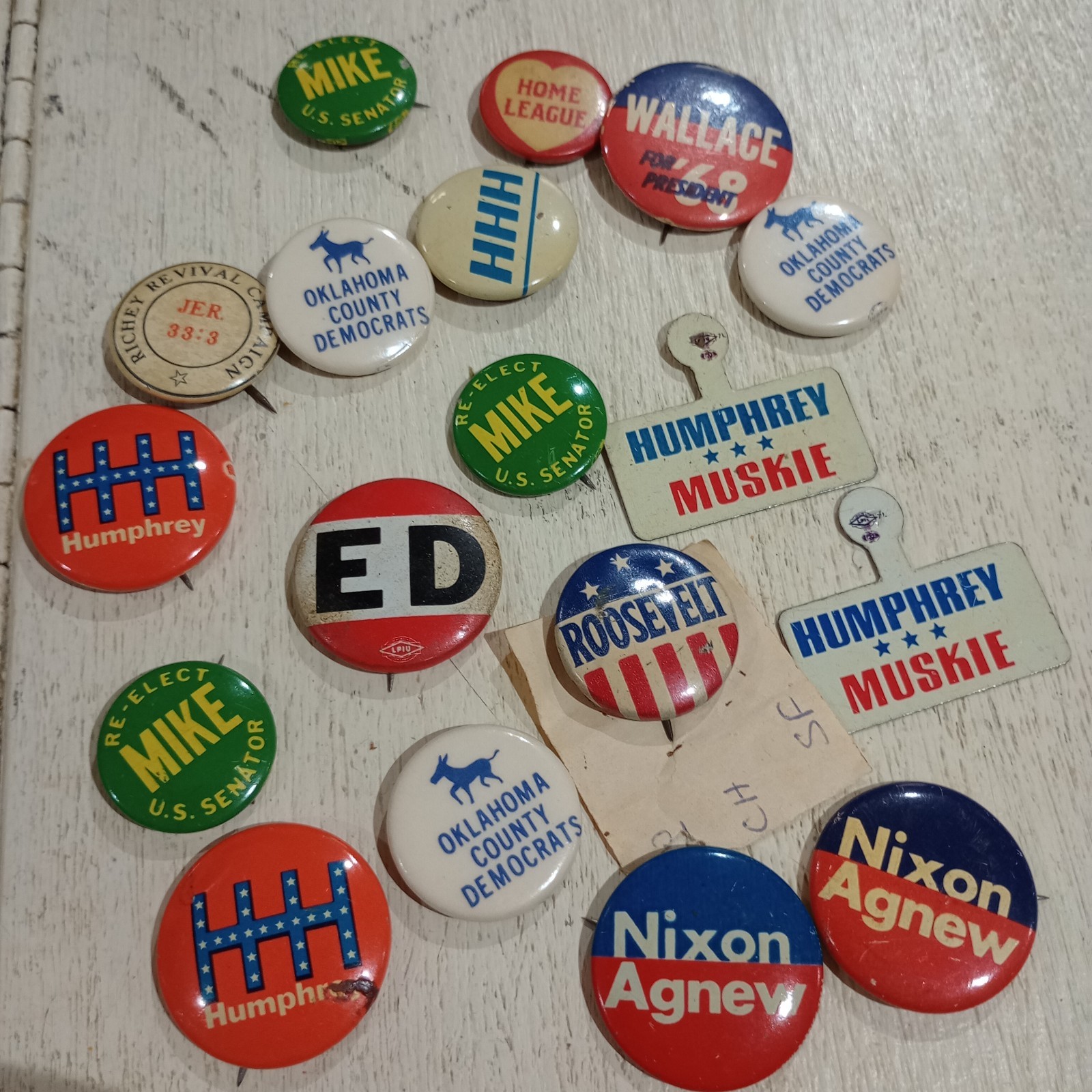 Vintage Political Campaign Buttons Pins Nixon Roosevelt Wallace Democrat Lot