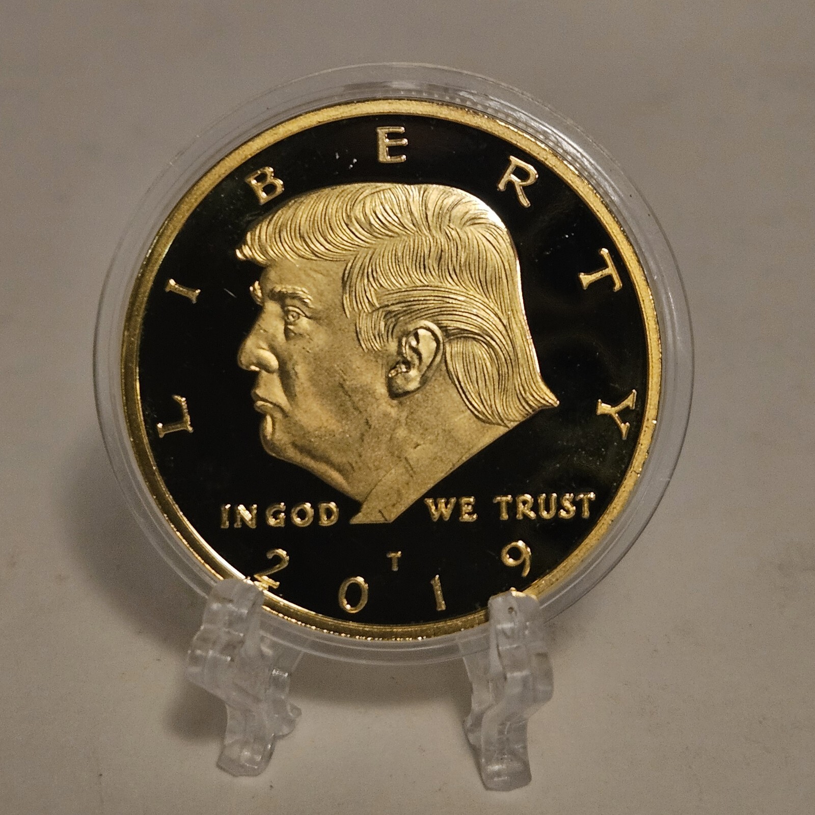 Donald J. Trump 2019 Gold Plated Challenge Coin 45th President Of United States