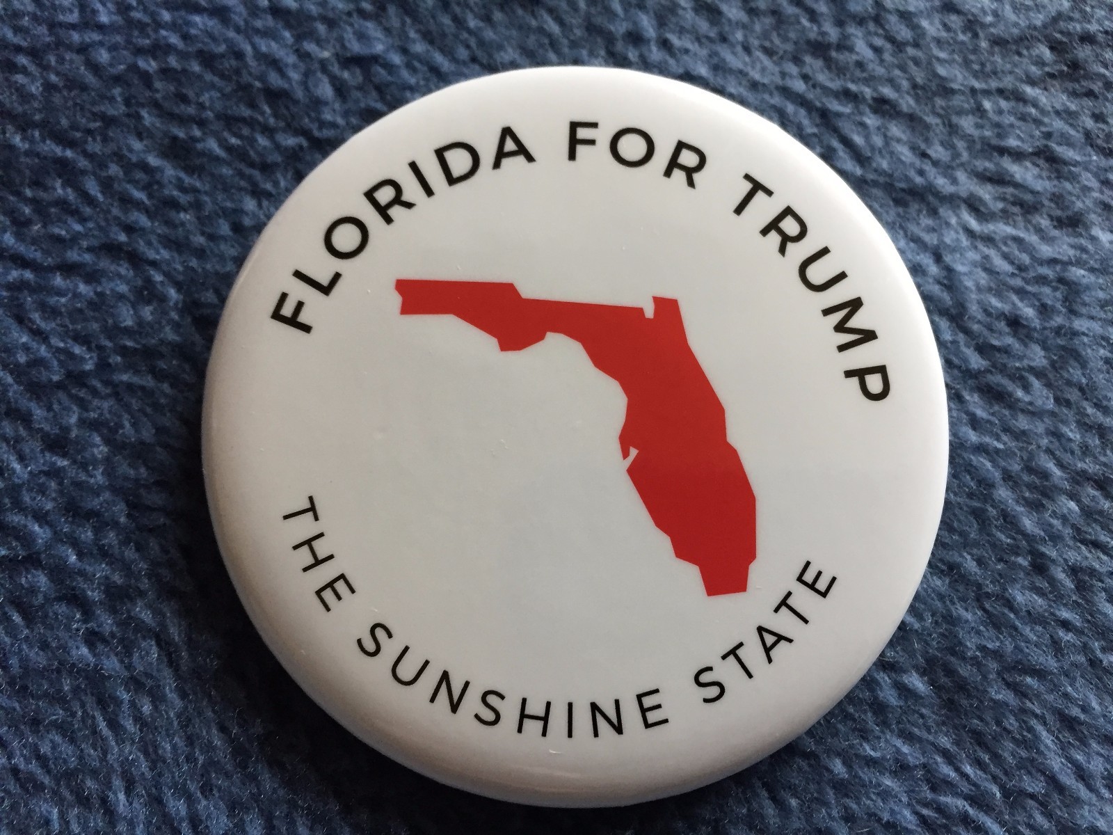 2016 DONALD TRUMP (OFFICIAL) FLORIDA FOR TRUMP (AUTHENTIC) WHITE PIN BUTTON