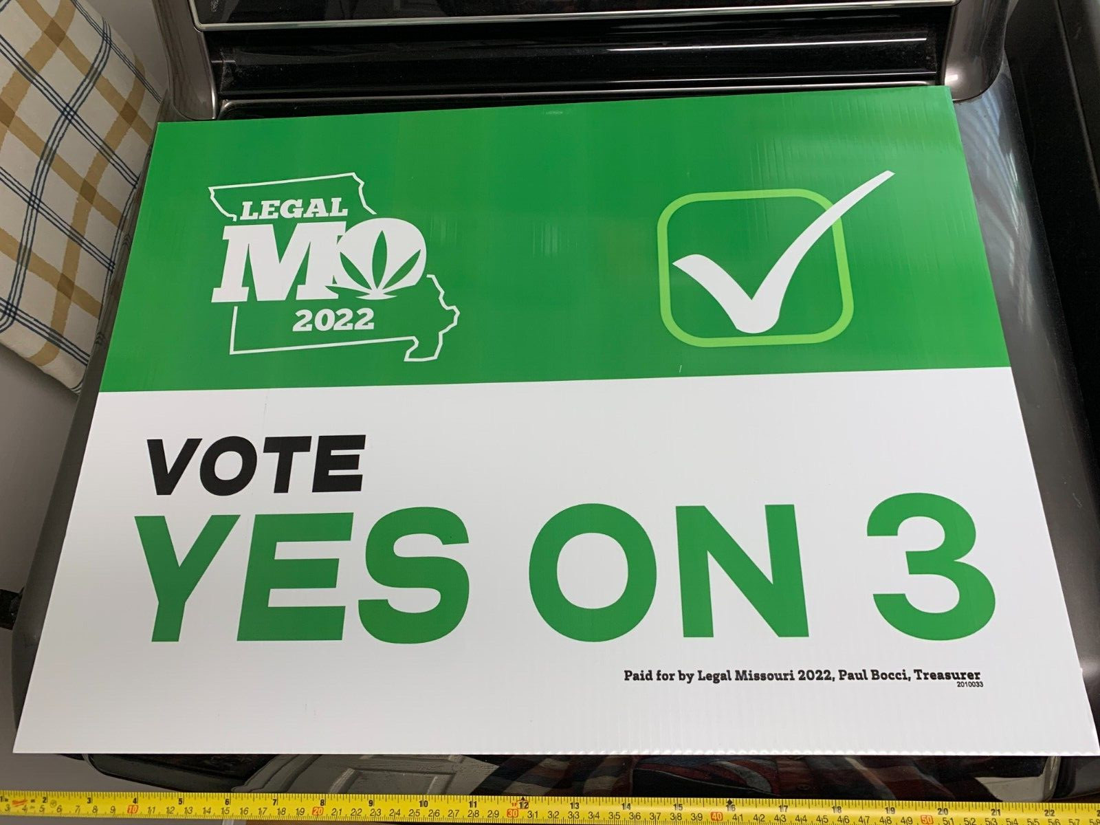 18X24 plastic 2022 Rare YARD SIGN Legal Missouri cannabis pot vote yes on 3