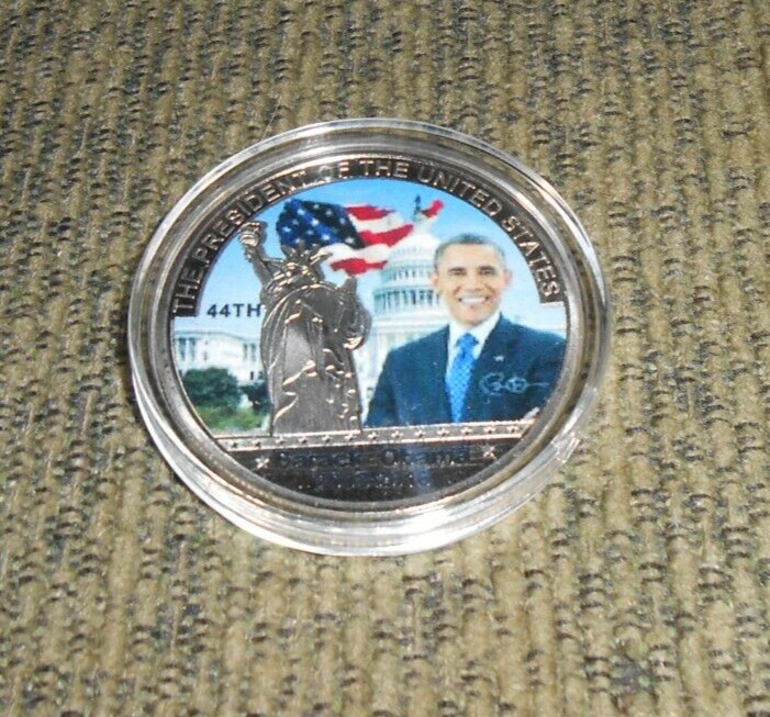 US American 44th President Barack Obama Silver Plated Eagle Commemorative Coin