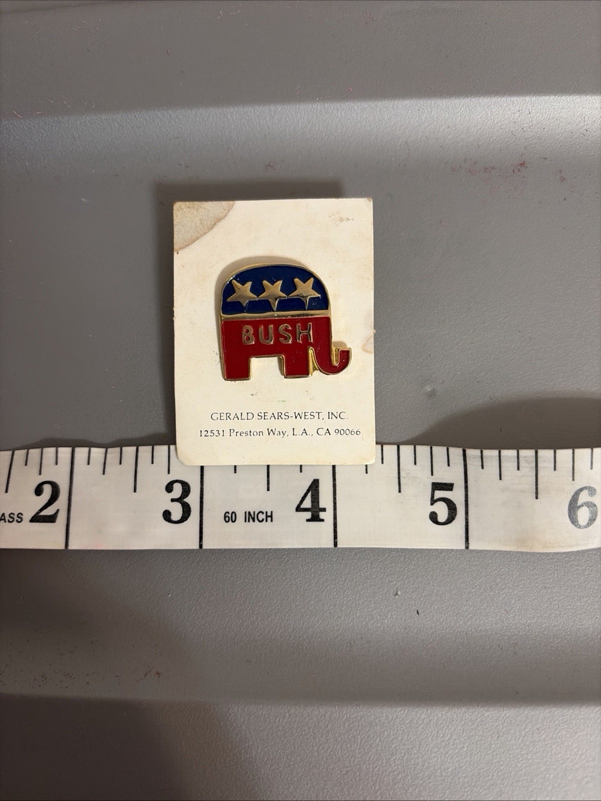 Bush elephant Pin, 3 Stars On Card, Gerald Sears West, Inc