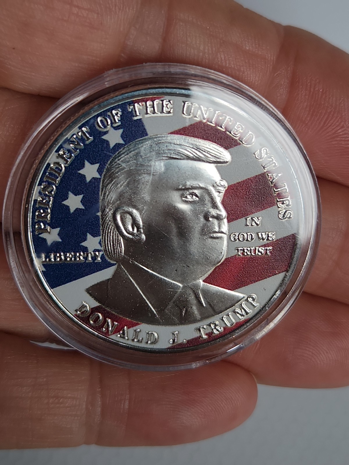 President Donald Trump Silver EAGLE USA Flag Commemorative COIN