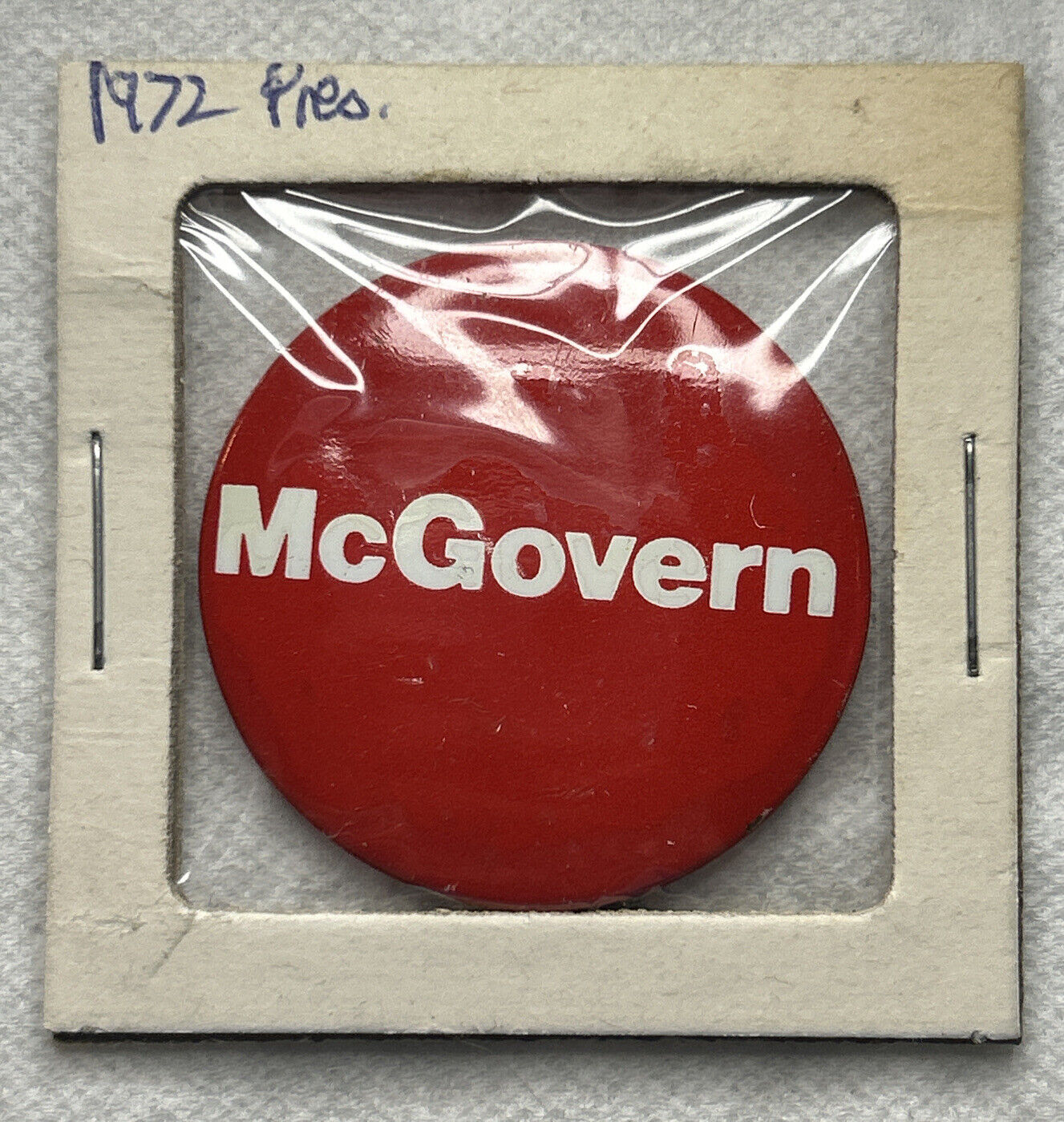 1972 McGovern Political Pinback Button Red and White PB91-6