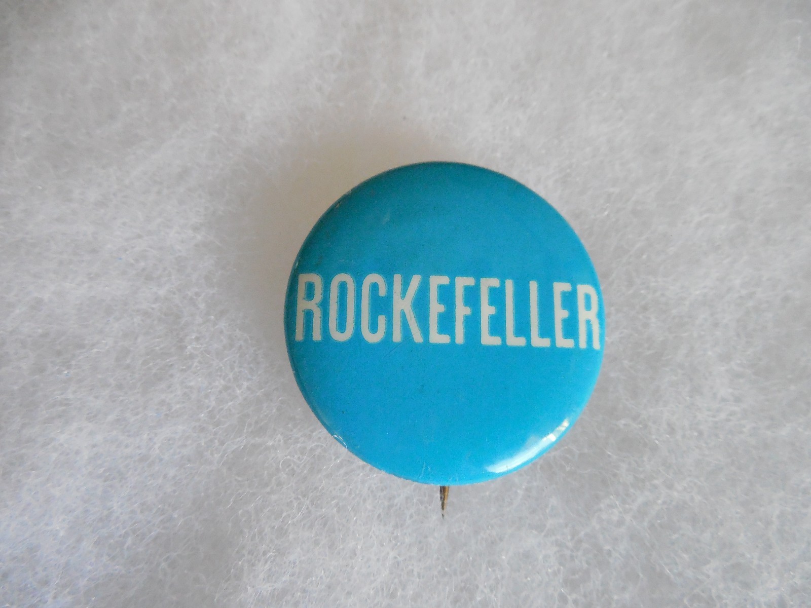 Presidential Pin Back Campaign Button Nelson Rockefeller Governor New York Local