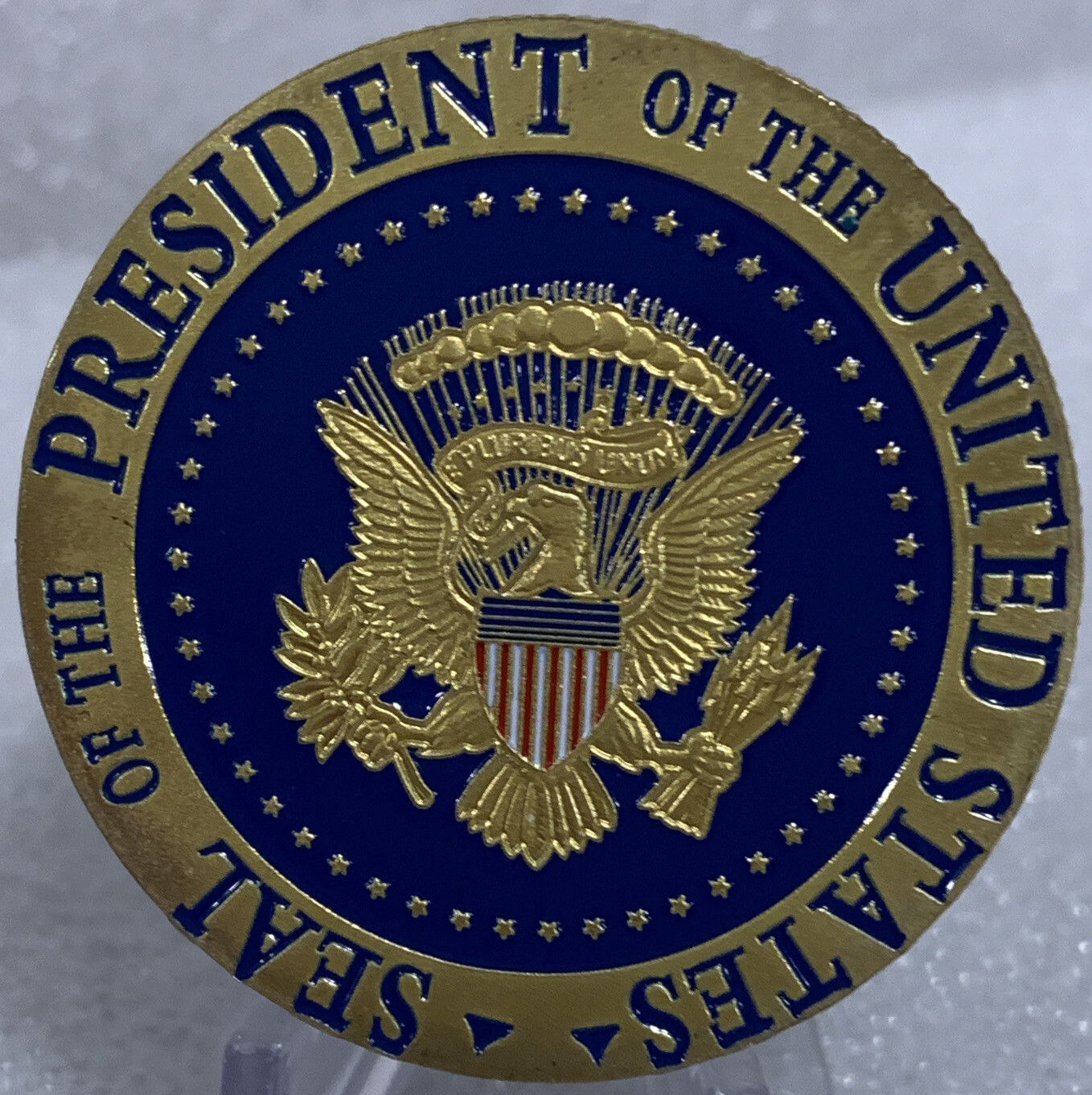 * 100 Pieces 2024 President Donald Trump Comm Coin Save America Again Gold Trim