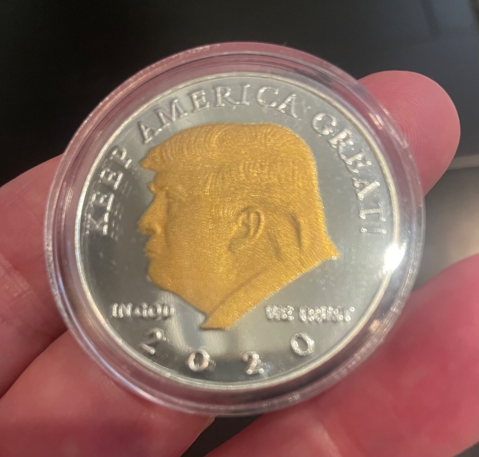 DONALD TRUMP COMMEMORATIVE 2020 , SILVER/GOLD PLATED COIN “KEEP AMERICA GREAT”