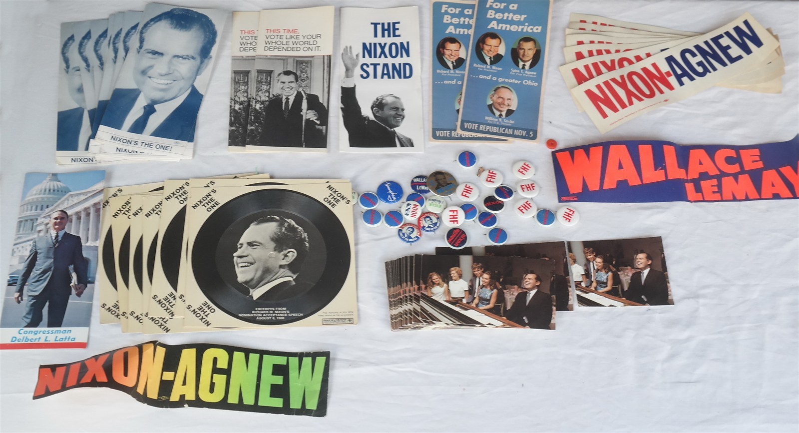 Vtg (84) Pcs Richard Nixon Campaign button Records Pamphlets Post cards stickers