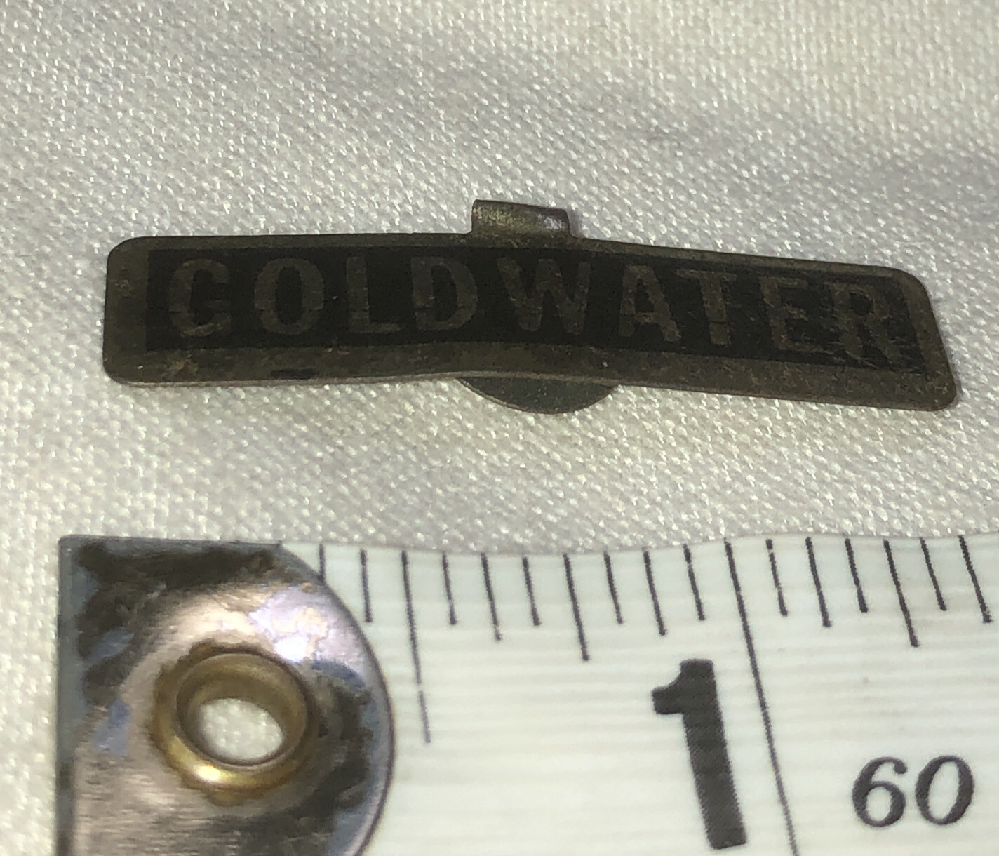 1964 BARRY GOLDWATER BEND OVER LAPEL PIN GREEN DUCK COMPANY CHICAGO Vintage