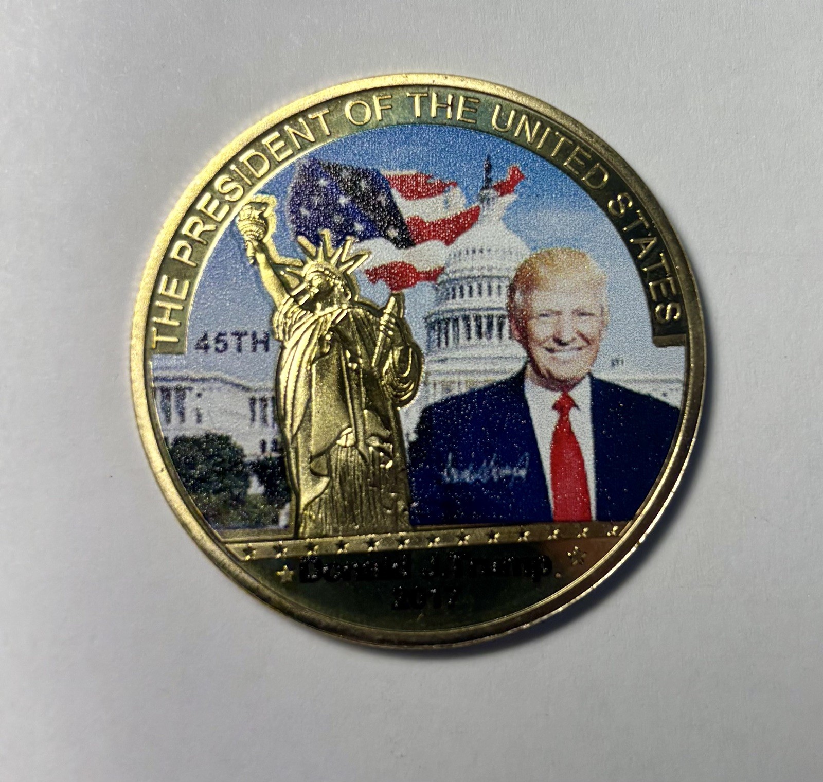 Inauguration of President 2017 USA Trump Gold Toned Metal Coin