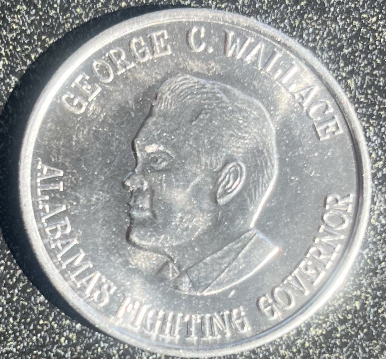 VINTAGE GEORGE WALLACE PLASTIC CAMPAIGN COIN – “LET THEM SPREAD THEIR WINGS