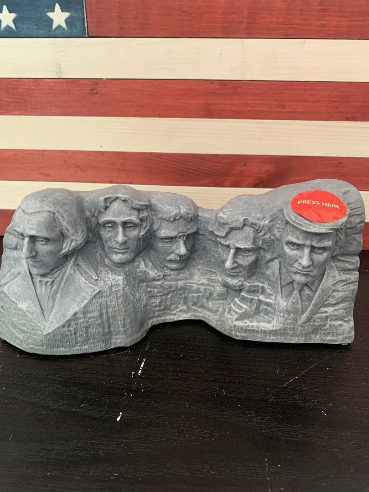 Donald Trump Mount Rushmore Talking Statue Says 8 Lines in Trump’s Real Voice