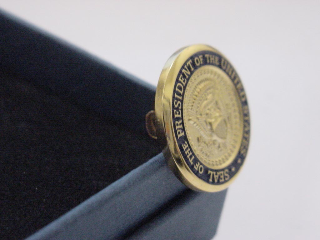 President Joe Biden Lapel Pin -Presidential seal Lapel Pin diecast-Free Ship.
