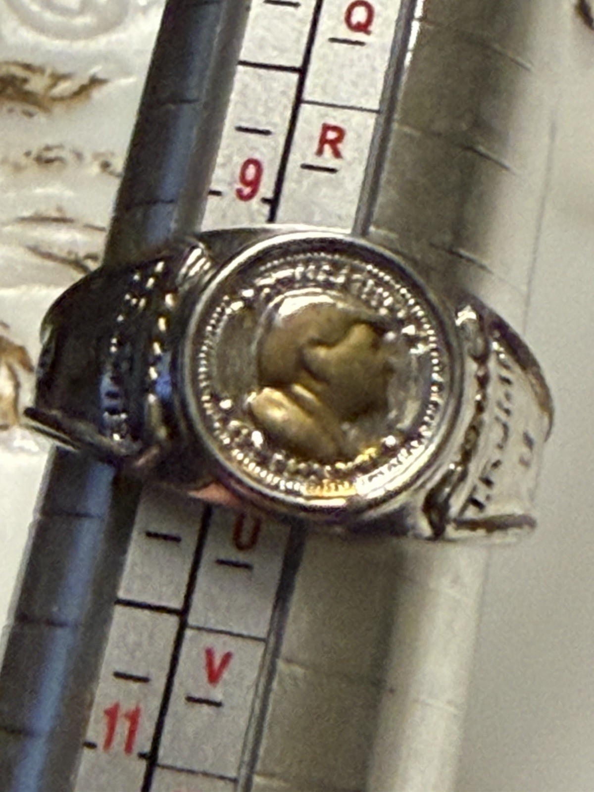 Trump Ring “make America Great Again”