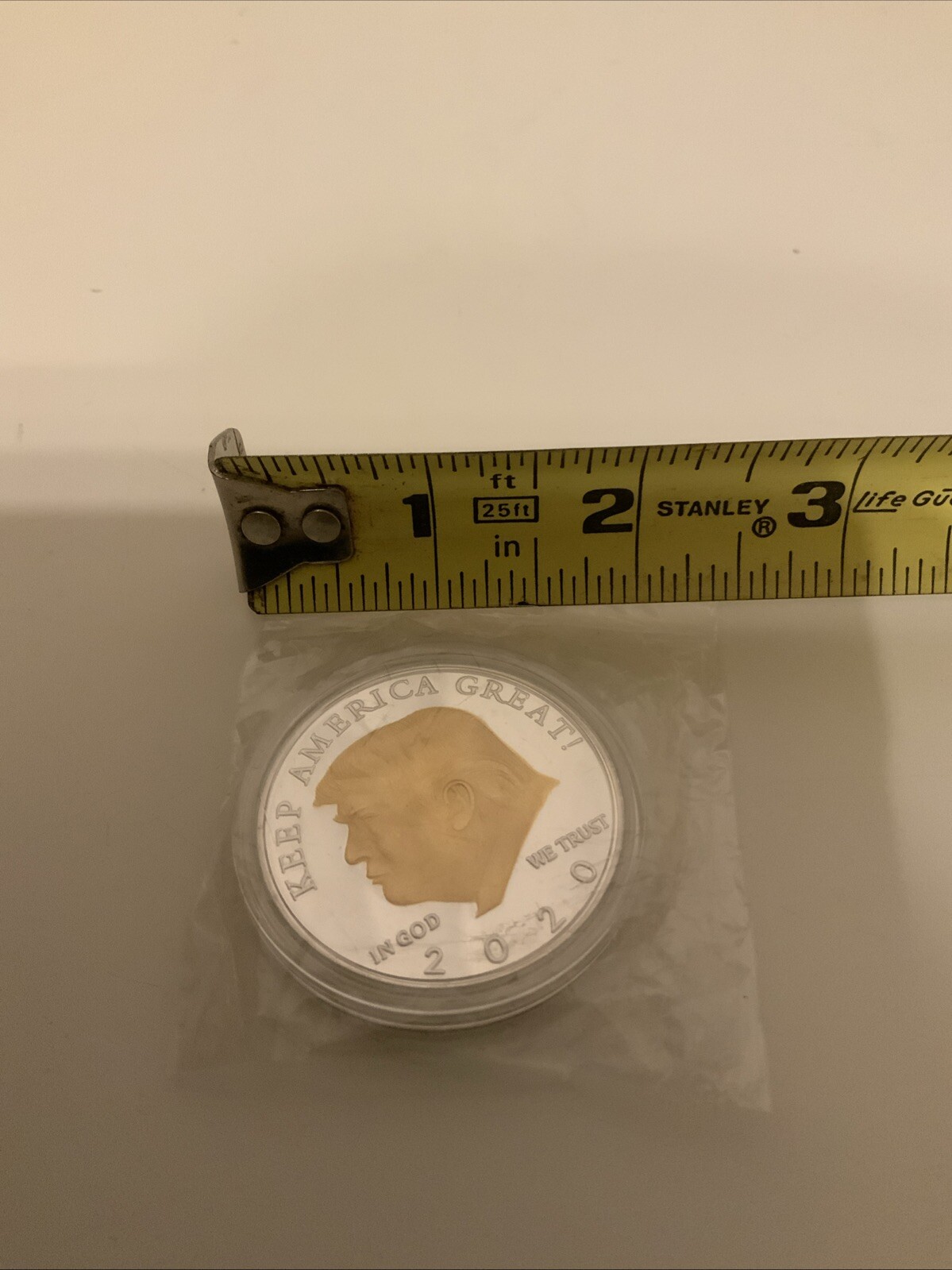Donald Trump ‘Keep America Great’ Gold & Silver Plated 2020 Coin In Case