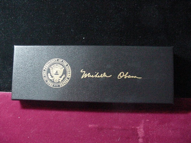 Presidential seal First Lady MICHELLE OBAMA BLACK Ballpoint Pen -Free Shipping