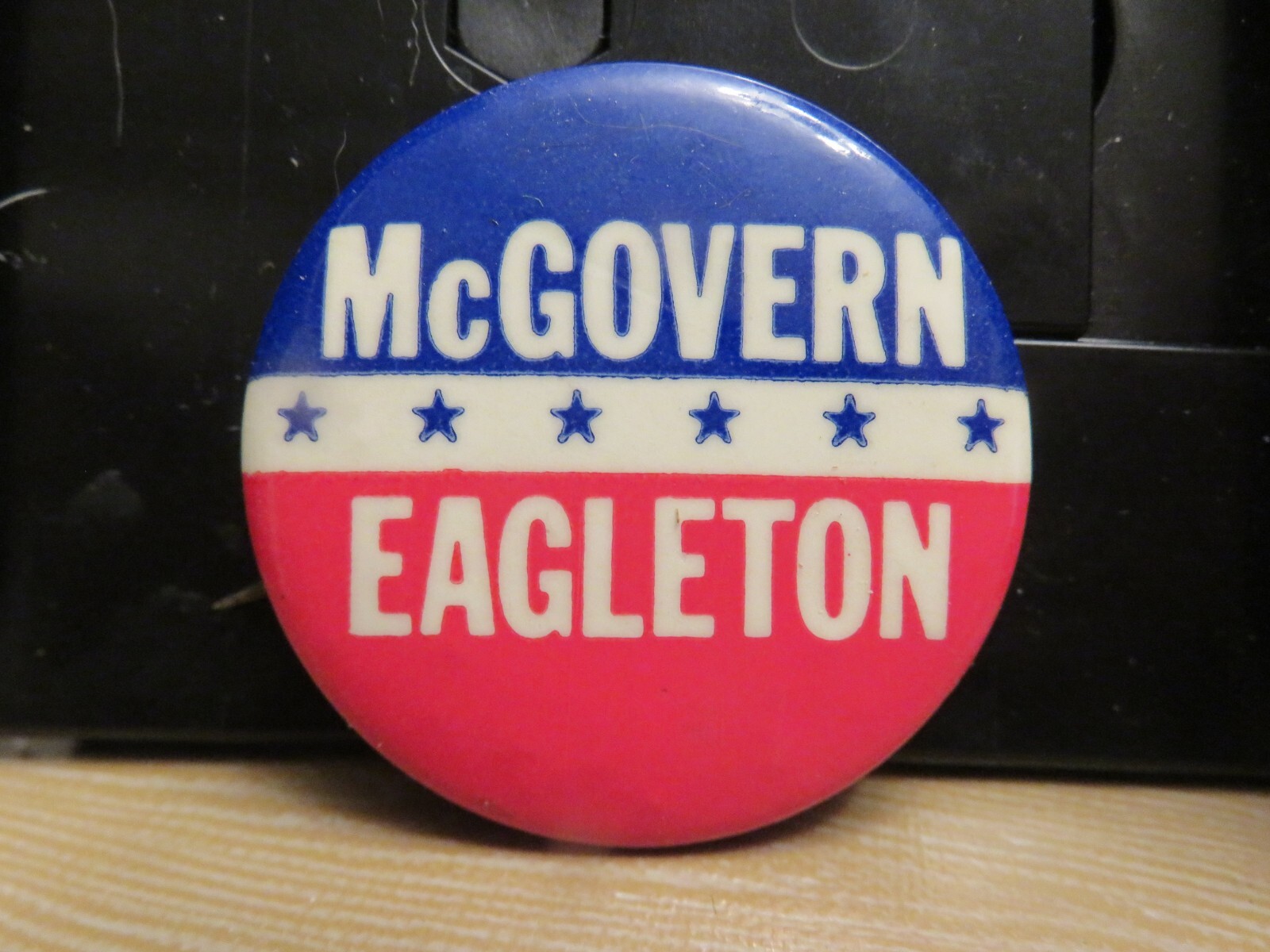 GEORGE McGOVERN PINBACK—McGOVERN-EAGLETON (1 1/2″ in diameter)