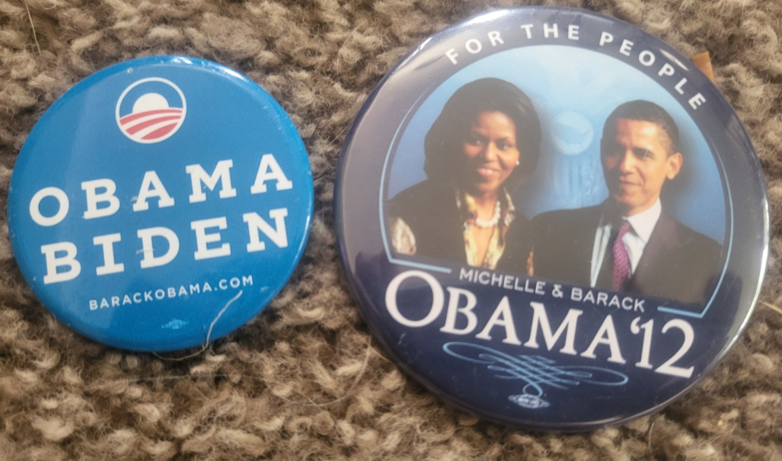 2 NEW POL,ITICAL BUTTONS – OBAMA BIDEN – BARACK & MICHELLE OBAMA