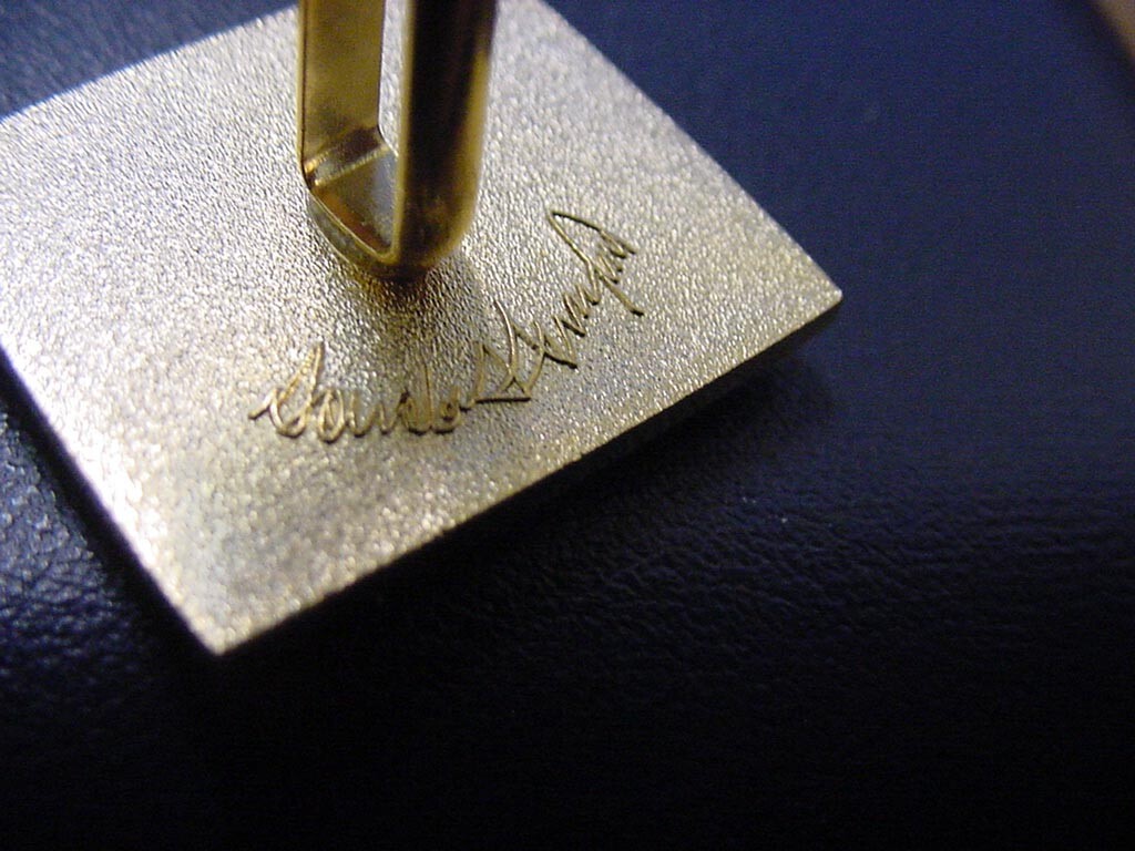 Pair of President DONALD TRUMP SQUARE VIP Cufflinks -NEW