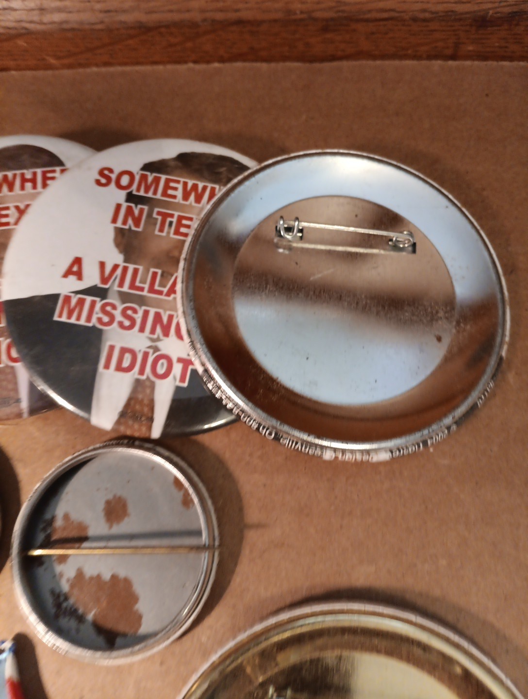 Original Pinback Butons Bush, Regan, Reid, Perot, And Carter As Seen In photos