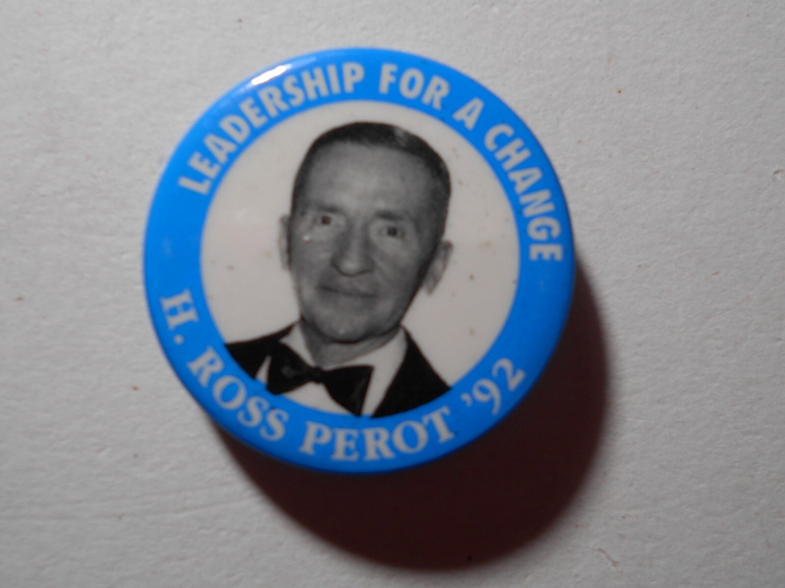 1-3/4″ H. Ross Perot Leadership 1992 blue cello pinback button