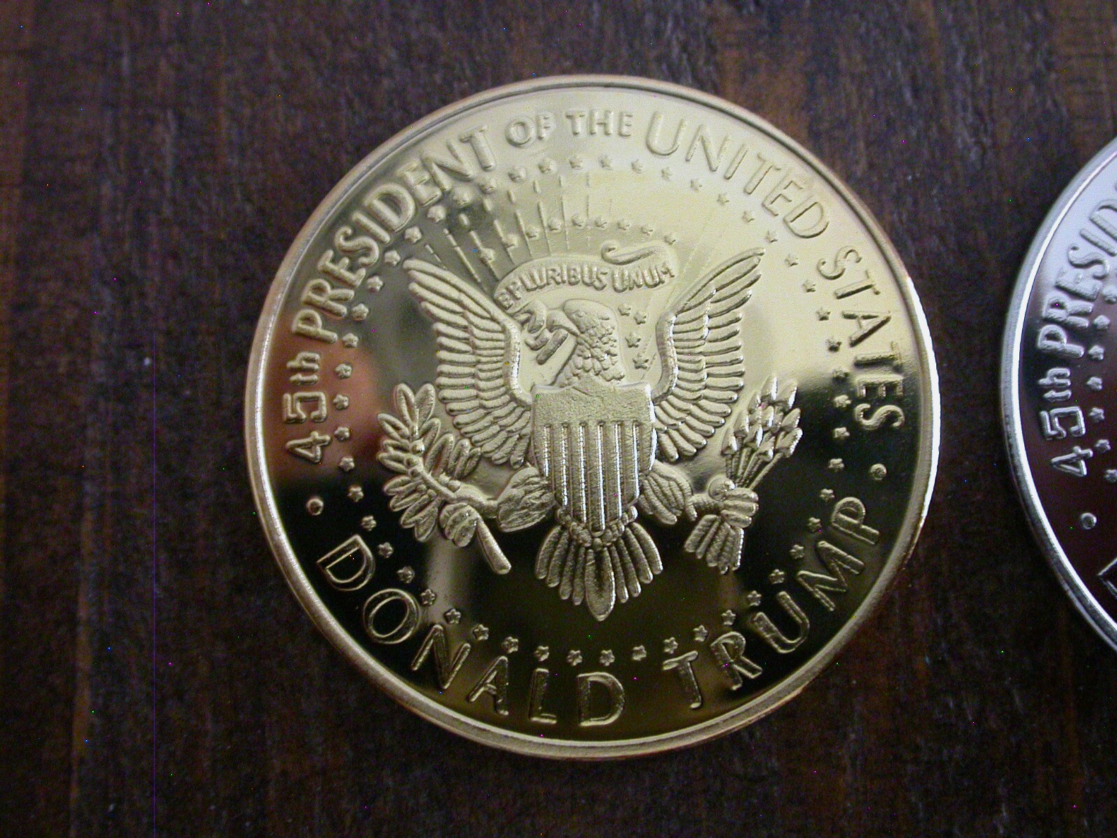 2024 President Donald Trump Commemorative Coins & Note-24K Gold & Silver Plated!