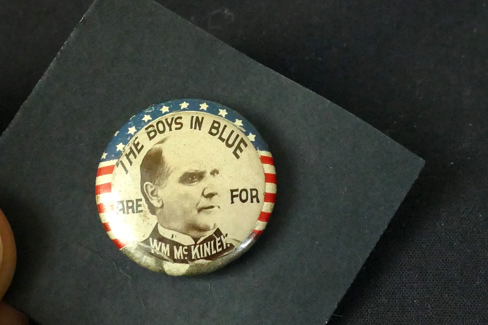 RARE 1896 “The Boys In Blue Are For William McKinley” Campaign Pin Button 7/8″