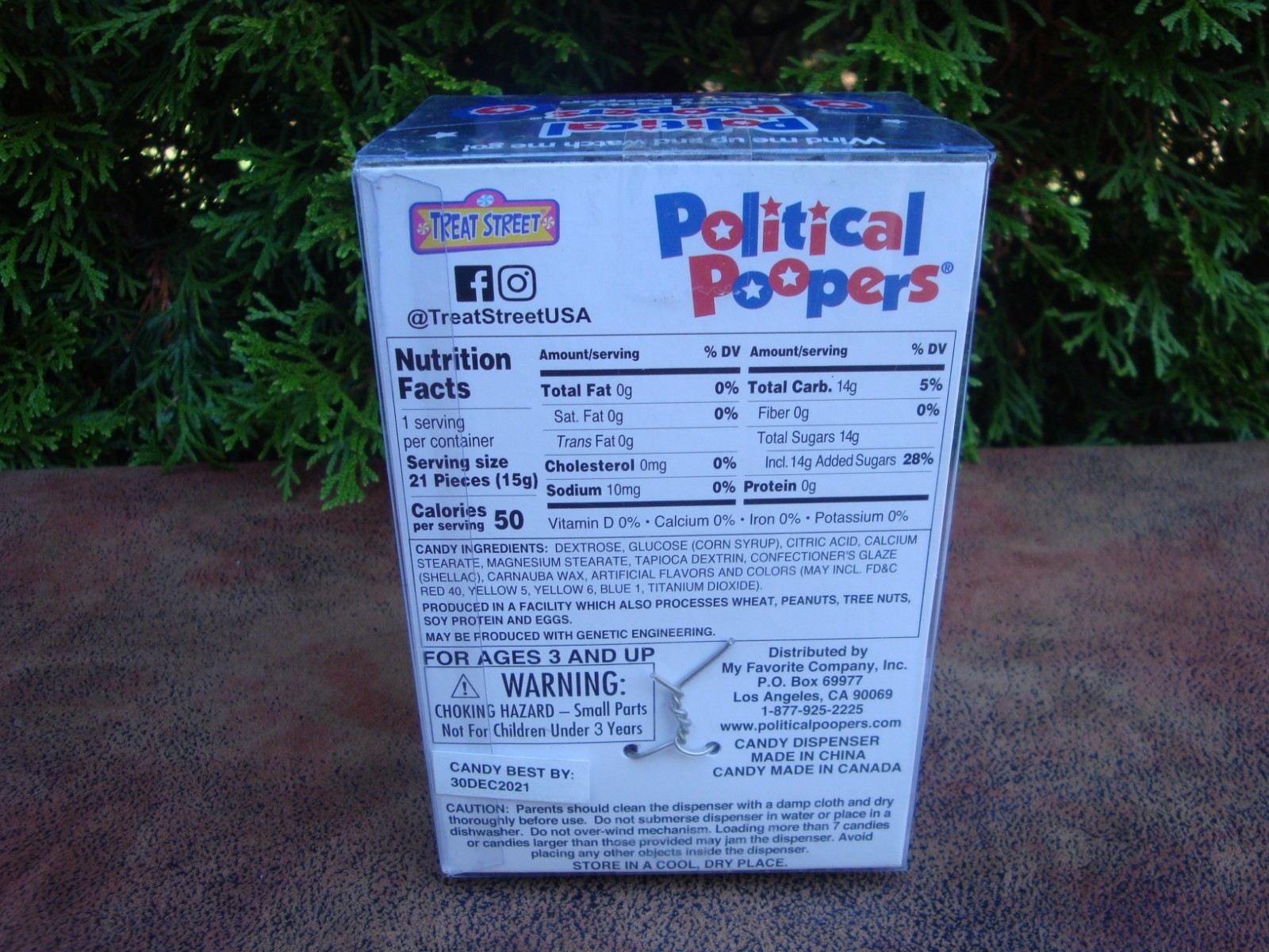 Political Poopers President Trump Collectible Walking Candy Dispenser (2019)