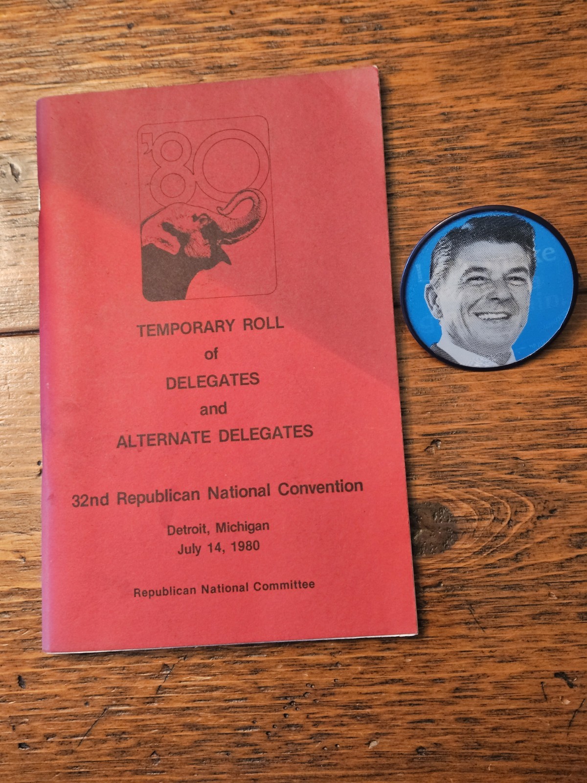 1980 Republican National Convention Program & Ronald Reagan Vari Vue Pin