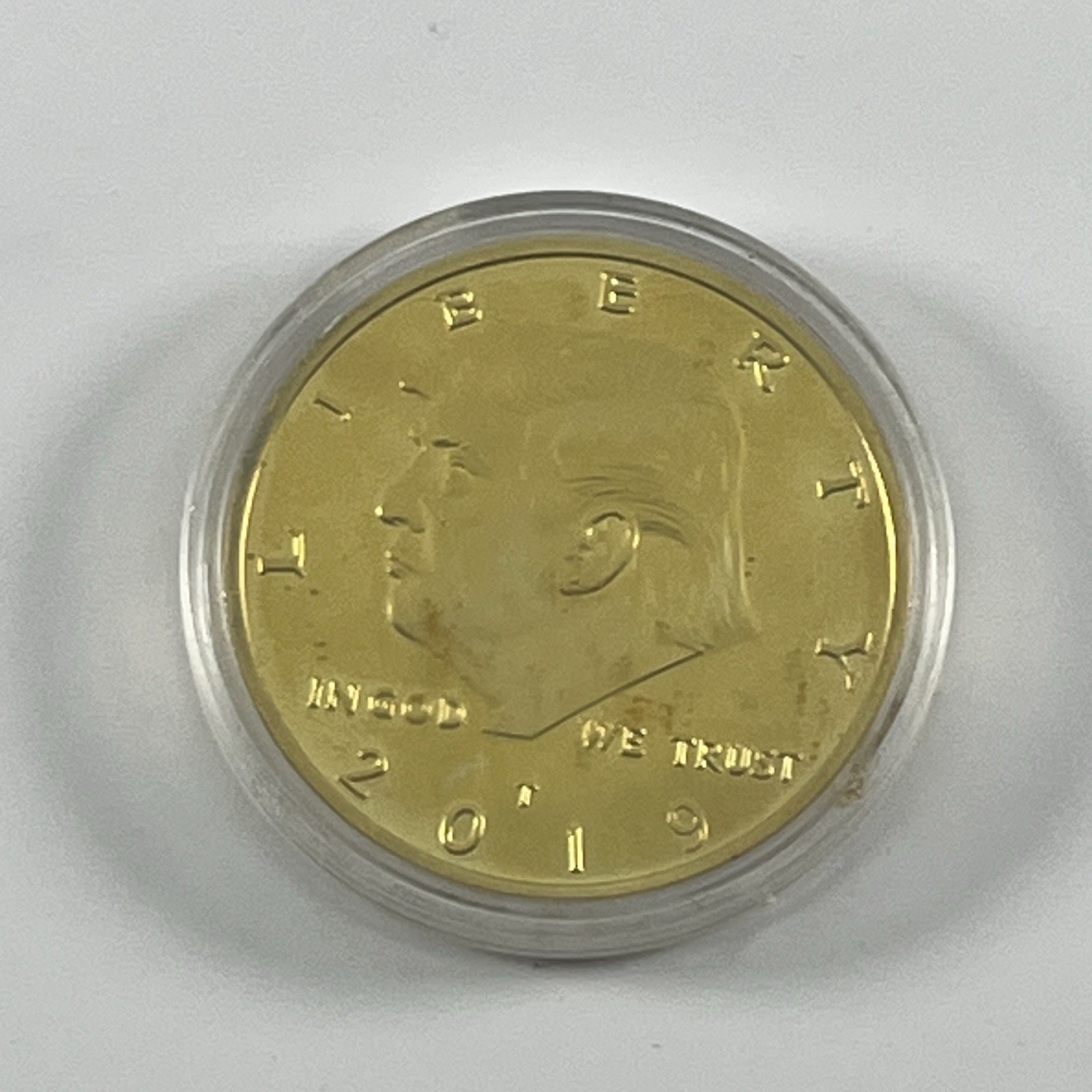 Donald Trump 2019 Commemorative Coin President Seal Collectible Token