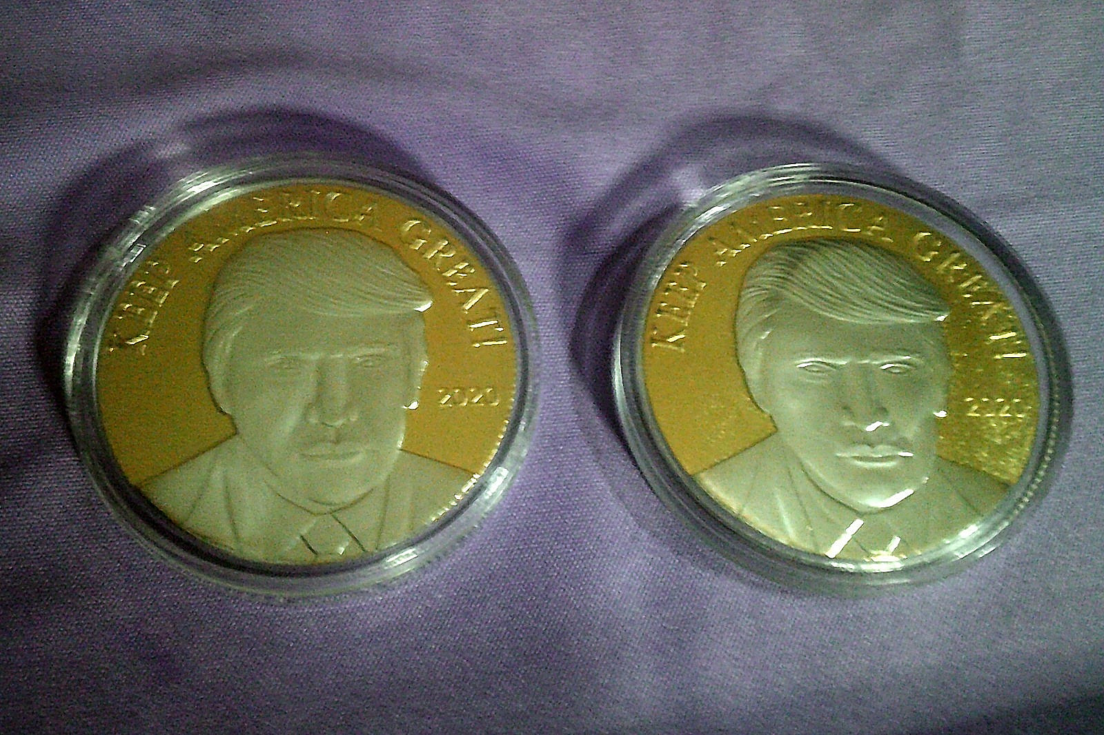 2020 DONALD TRUMP “KEEP AMERICA GREAT” x2 Mint Coins