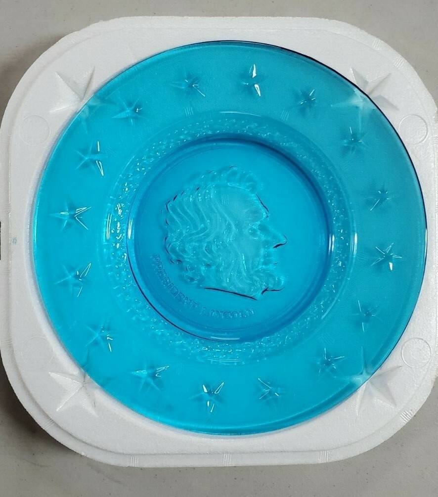 Wheaton Nuline Millville New Jersey Presidential Plate Abe Lincoln Blue Glass