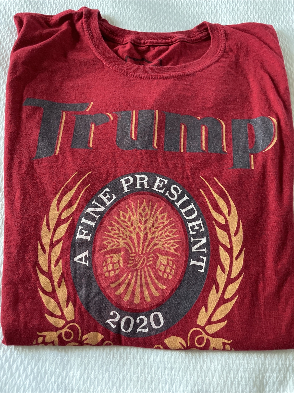 Donald Trump President 2020 T Shirt Shield Republic Mens X Large Size XL Red