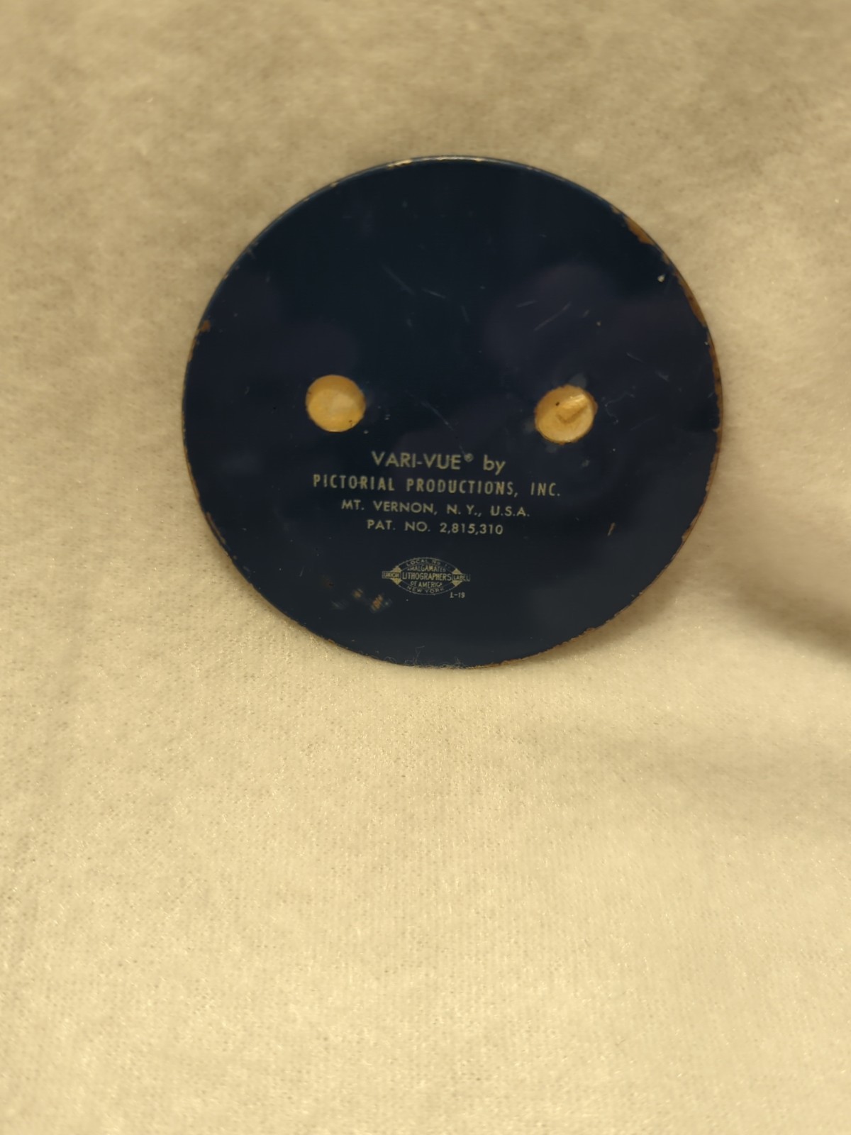 Vintage John F Kennedy “The Man for the 60’s” Flasher Button – JFK Vari-Vue