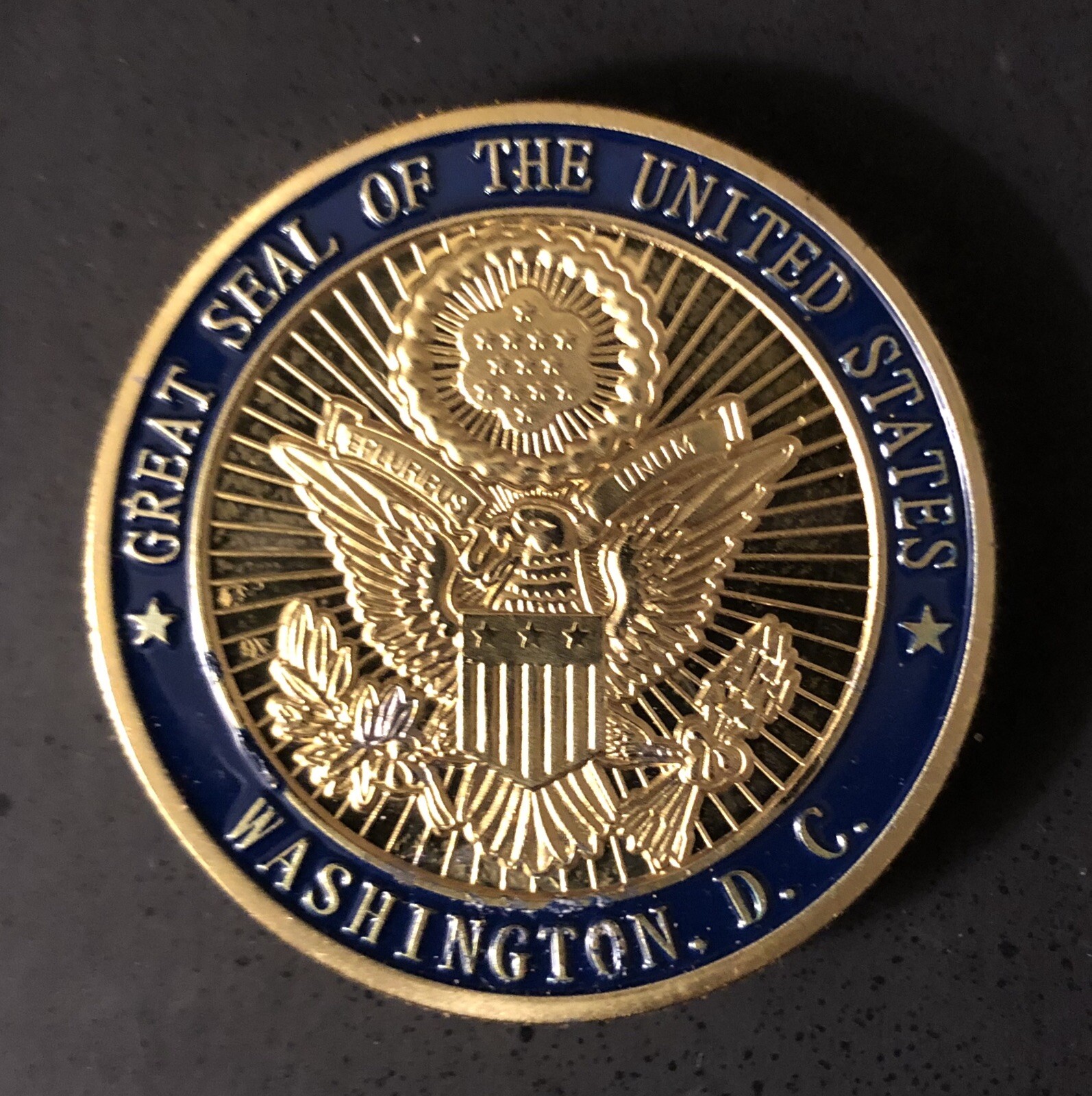 WHITE HOUSE CHALLENGE COIN ENAMEL GOLD METAL PRESIDENT EAGLE SEAL MILITARY