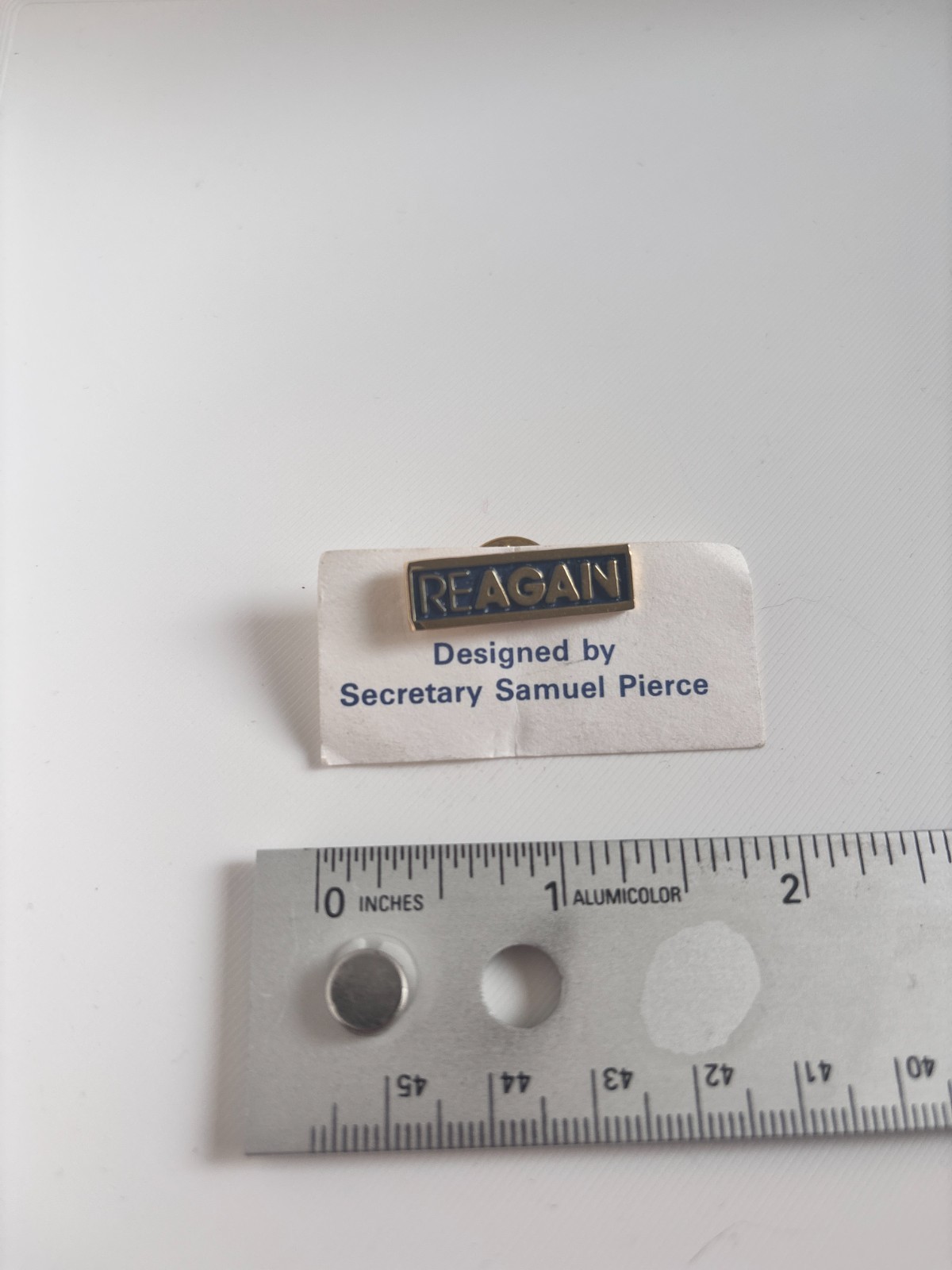 *RARE!!* 1984 President Regan Re-Election Campaign Lapel Pin