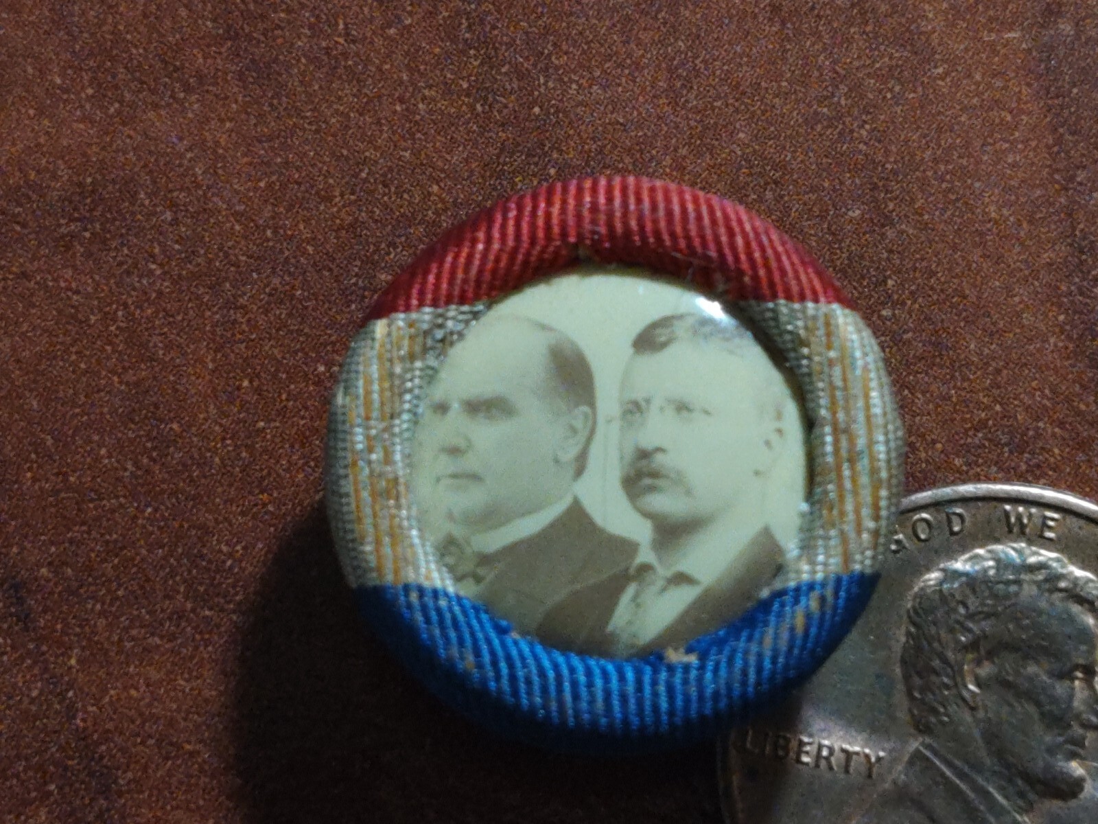 1900 McKinley & Roosevelt president campaign jugate lapel stud Red white Blue