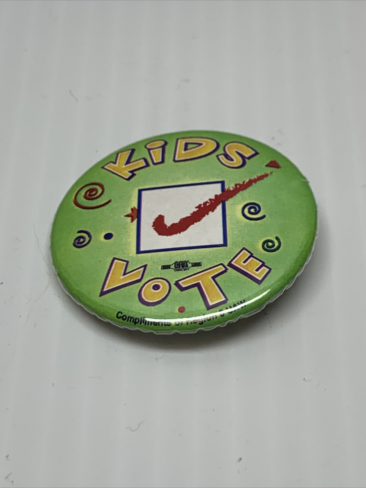Vintage Retro Kids Vote! Campaign Button Pin Election Politics UAW Sponsored KG