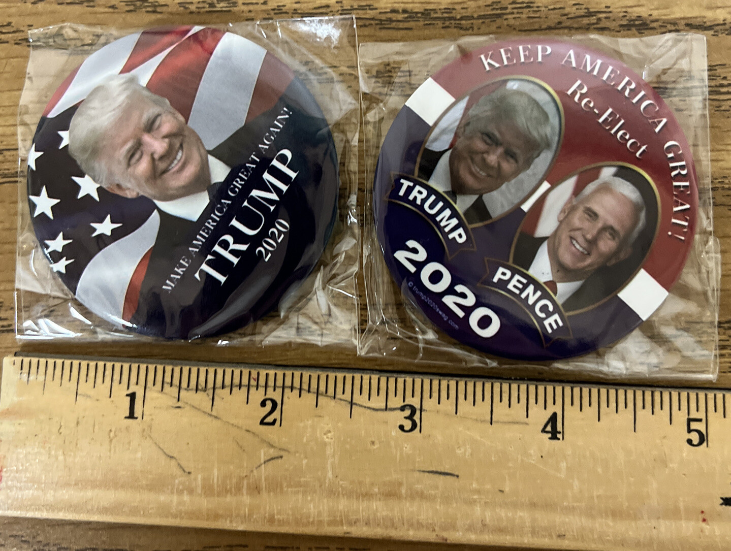 Donald Trump / Pence 2020 Re-Elect pin button Lot political New In Bags 2 1/4”