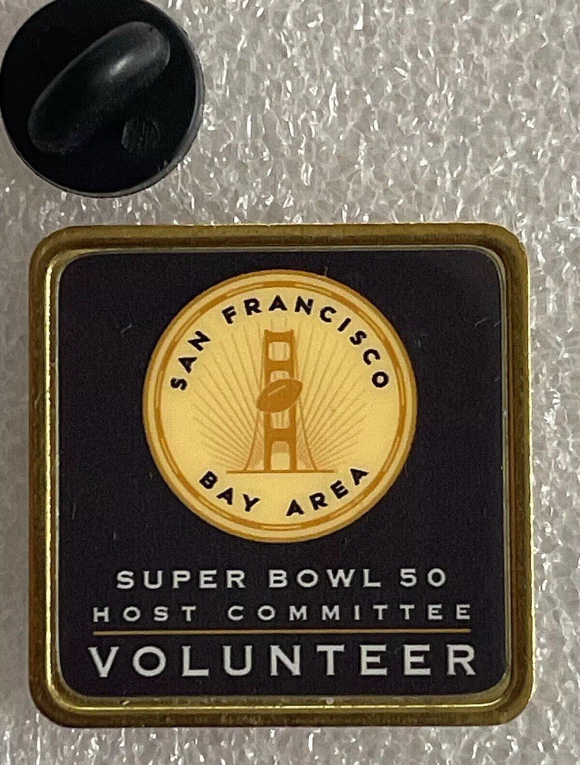 2015 Super Bowl 50 Volunteers Pin, Officially Liscensed, New, Original Packaging