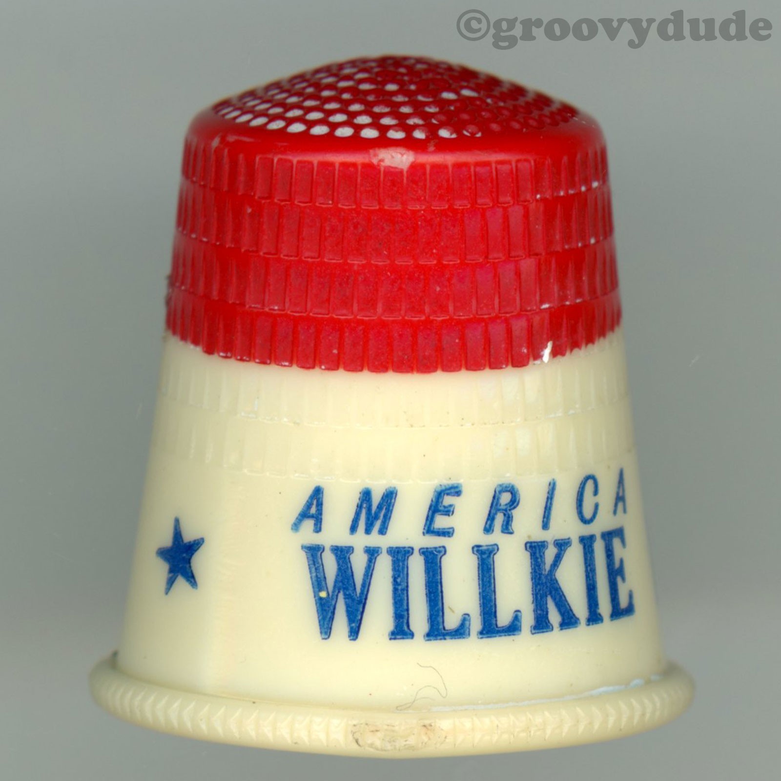 Wendell L. Willkie 1940 America for Americans Campaign Plastic Sewing Thimble