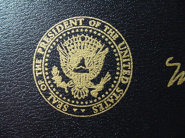 Presidential seal First Lady MICHELLE OBAMA BLACK Ballpoint Pen -Free Shipping