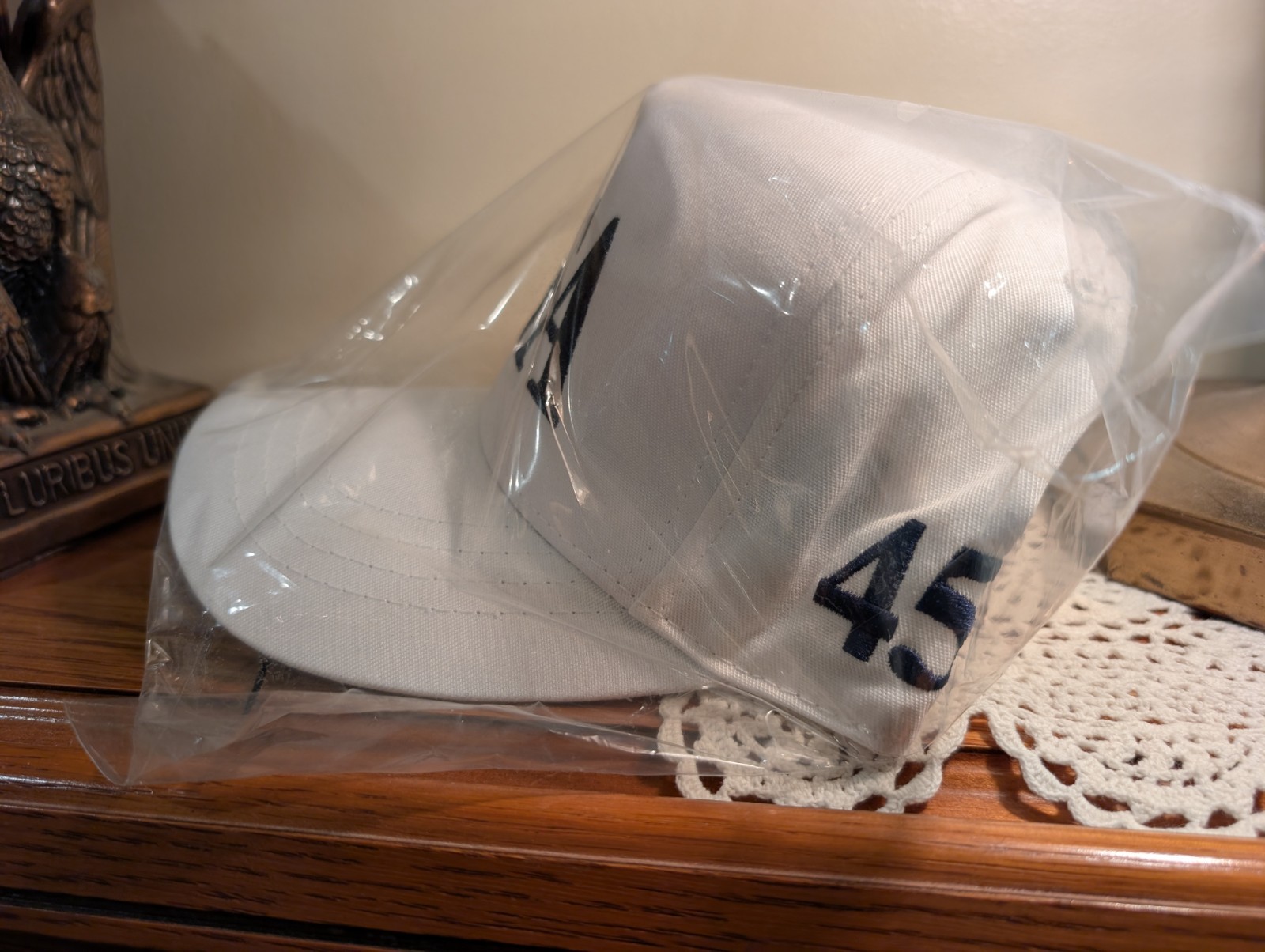 Official Trump USA 45 Cali Fame White Snapback Hat Cap Sealed