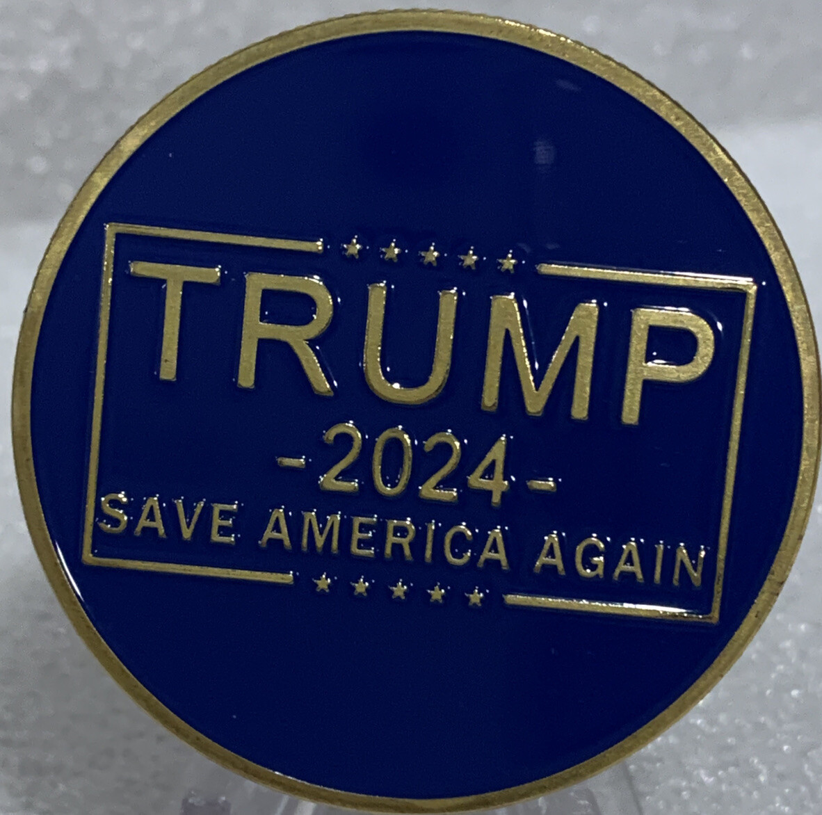 * 100 Pieces 2024 President Donald Trump Comm Coin Save America Again Gold Trim