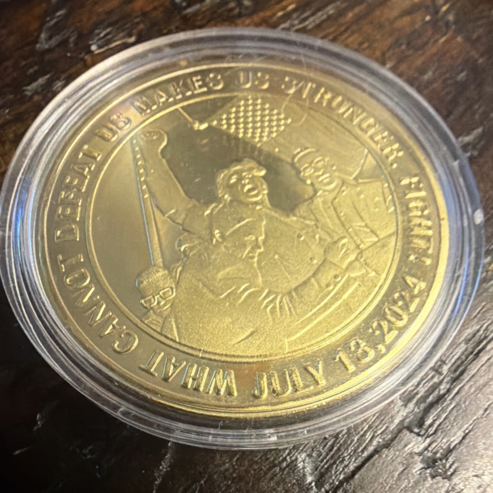 US Presidential Seal 2024 Commemorative Coin WHAT CANNOT DEFEAT US MAKES US STR…